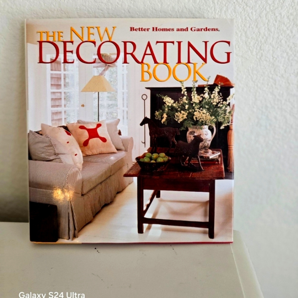 Collectible BHG Decorating Book